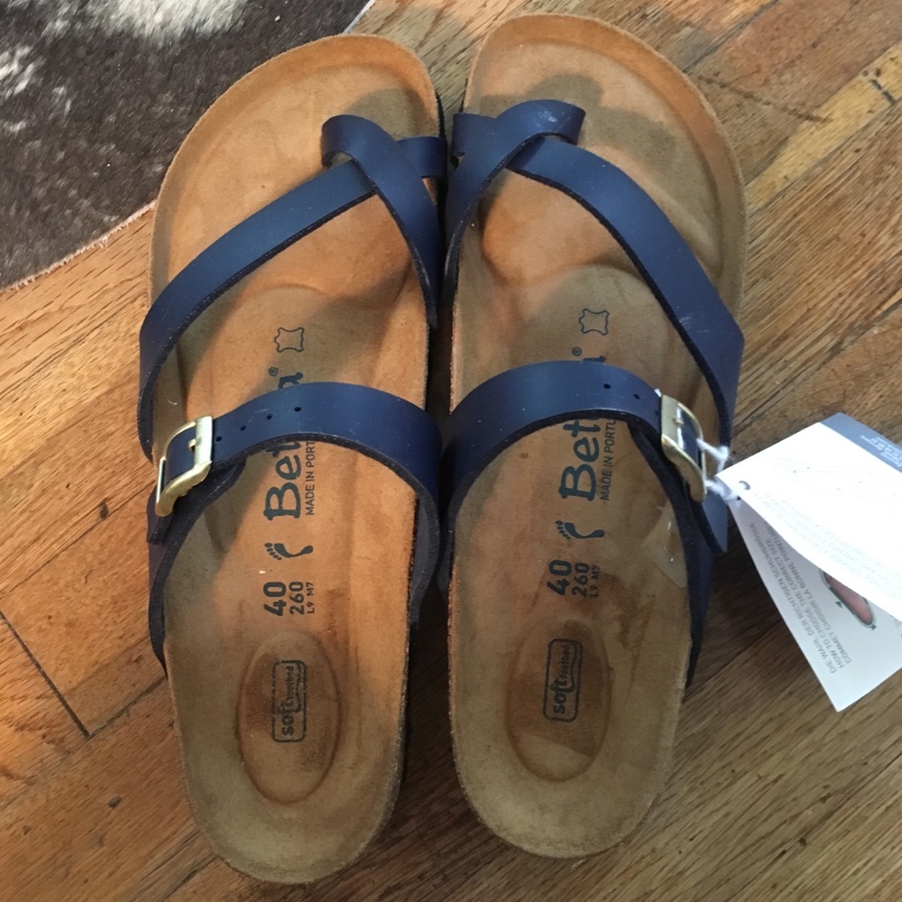 NWT Birkenstock sandals size 9